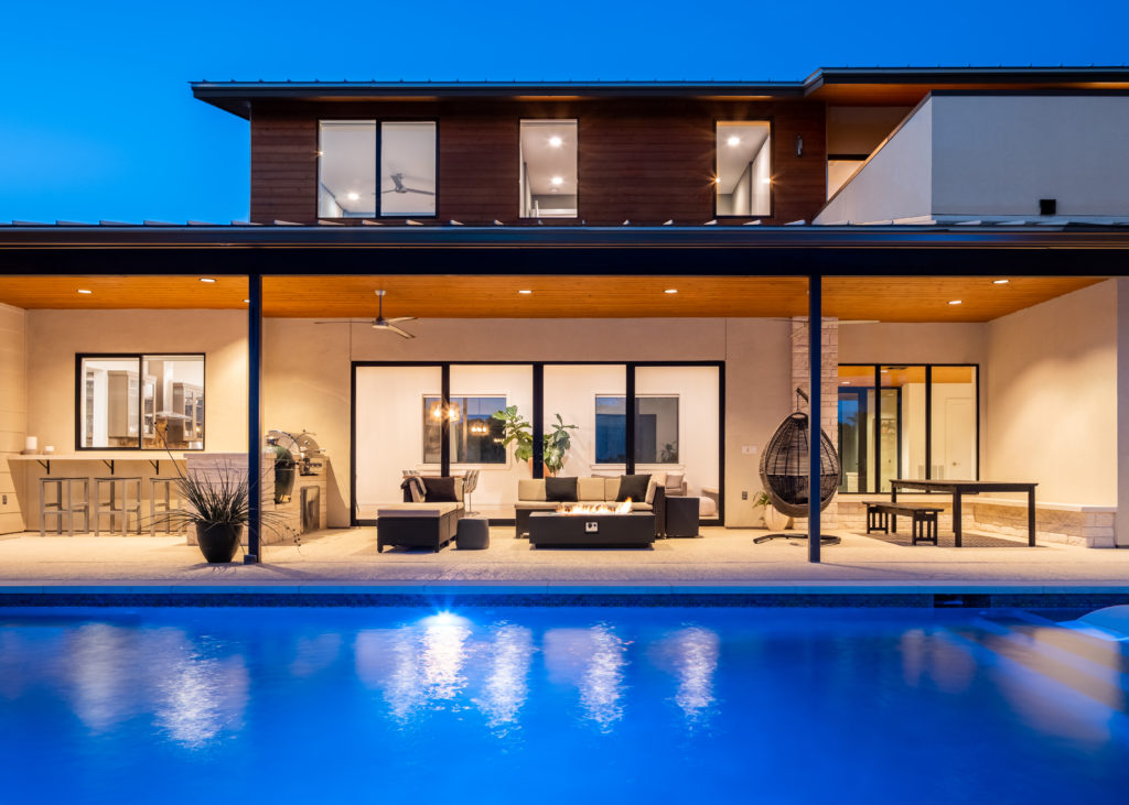 Solara Custom Pools